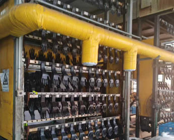 2025年11月20日江苏南通劳保手套公司导热油系统清洗换油工程结束